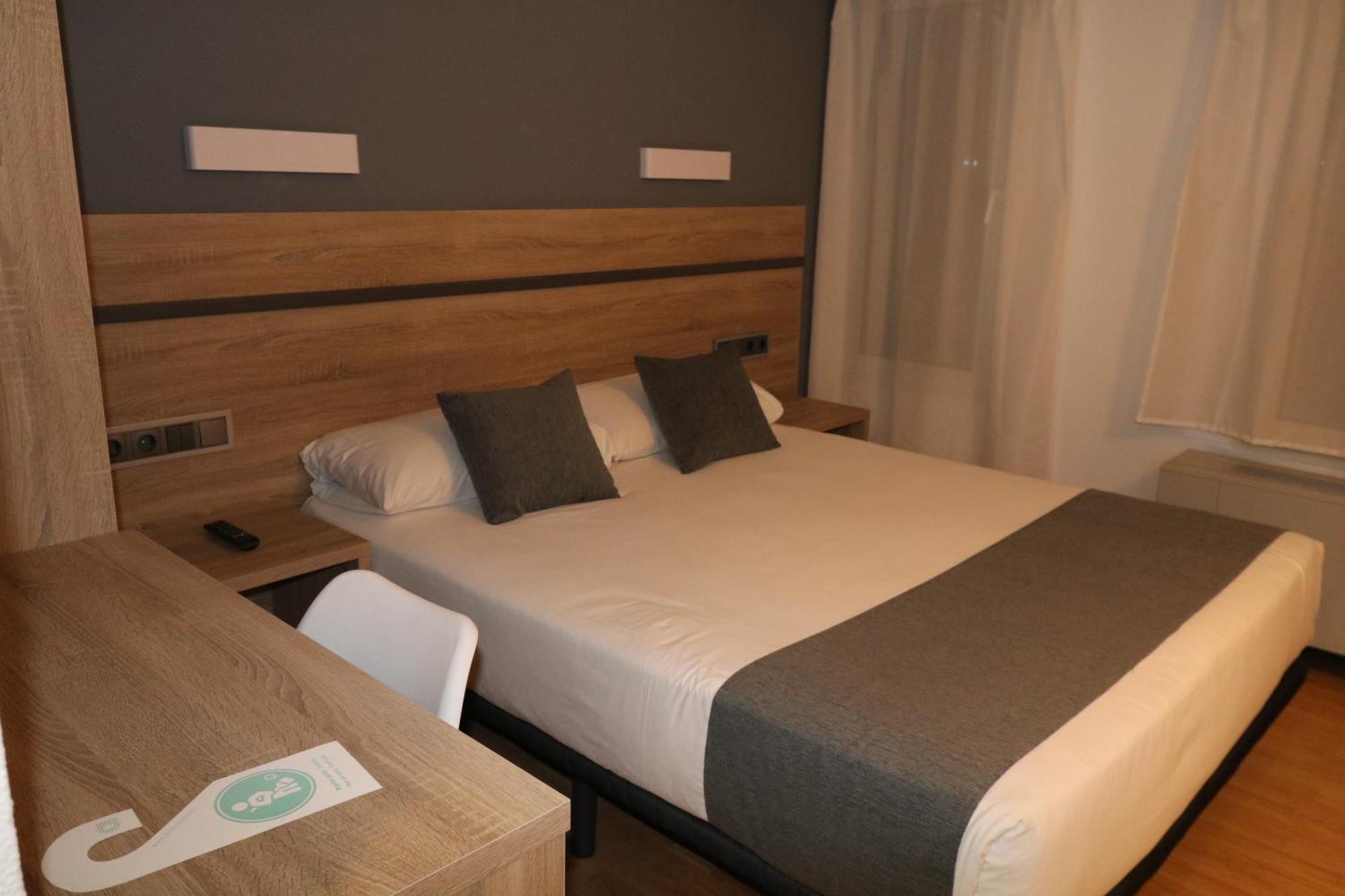 Hostal Alda Palencia Plaza 外观 照片