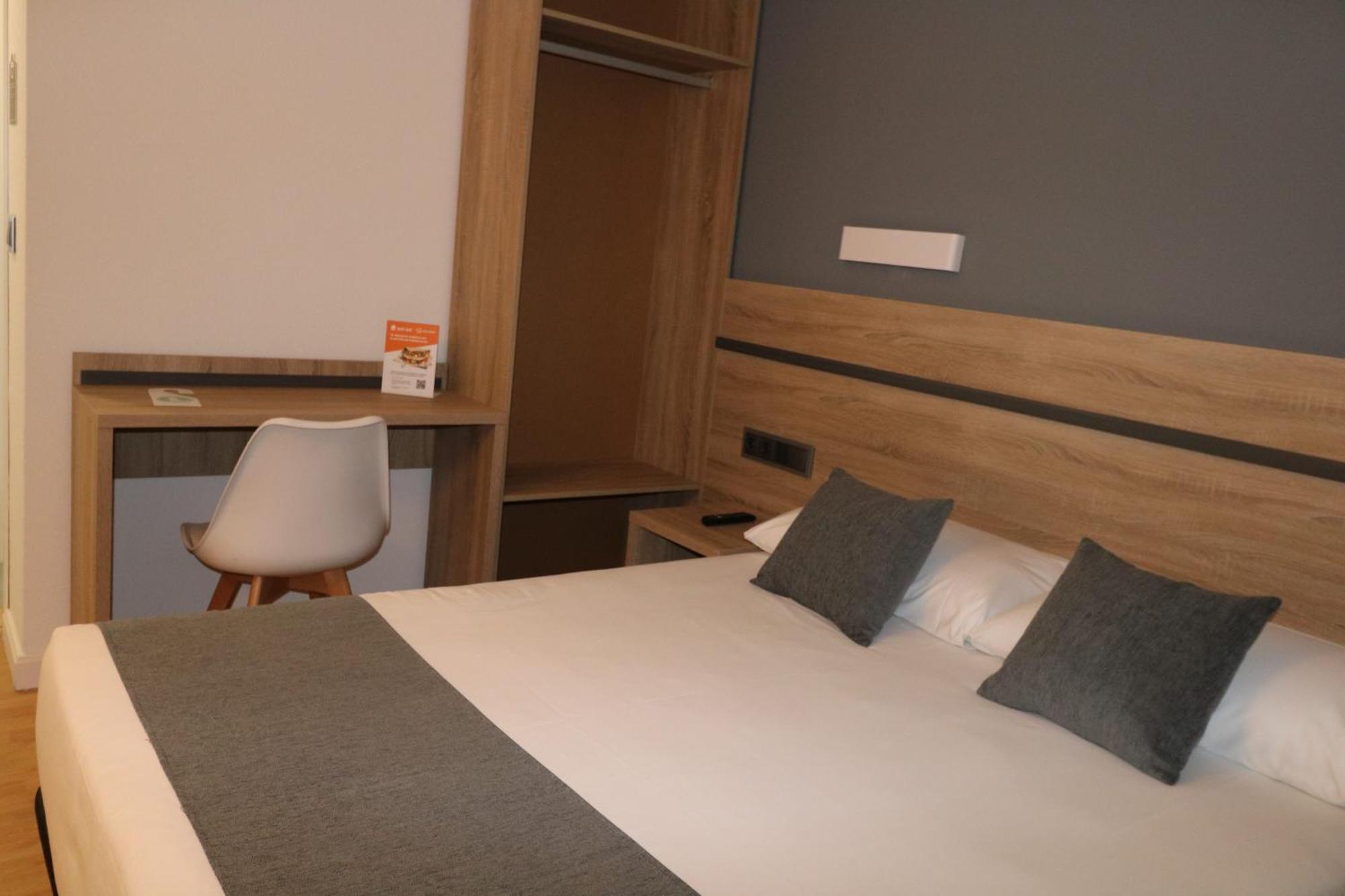 Hostal Alda Palencia Plaza 外观 照片