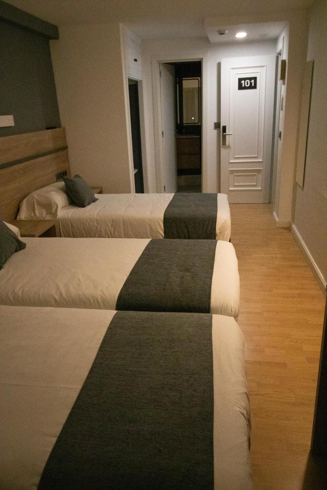 Hostal Alda Palencia Plaza 外观 照片