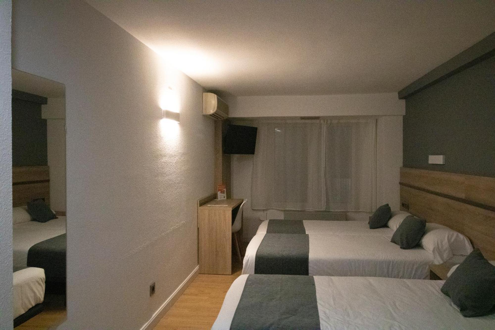 Hostal Alda Palencia Plaza 外观 照片